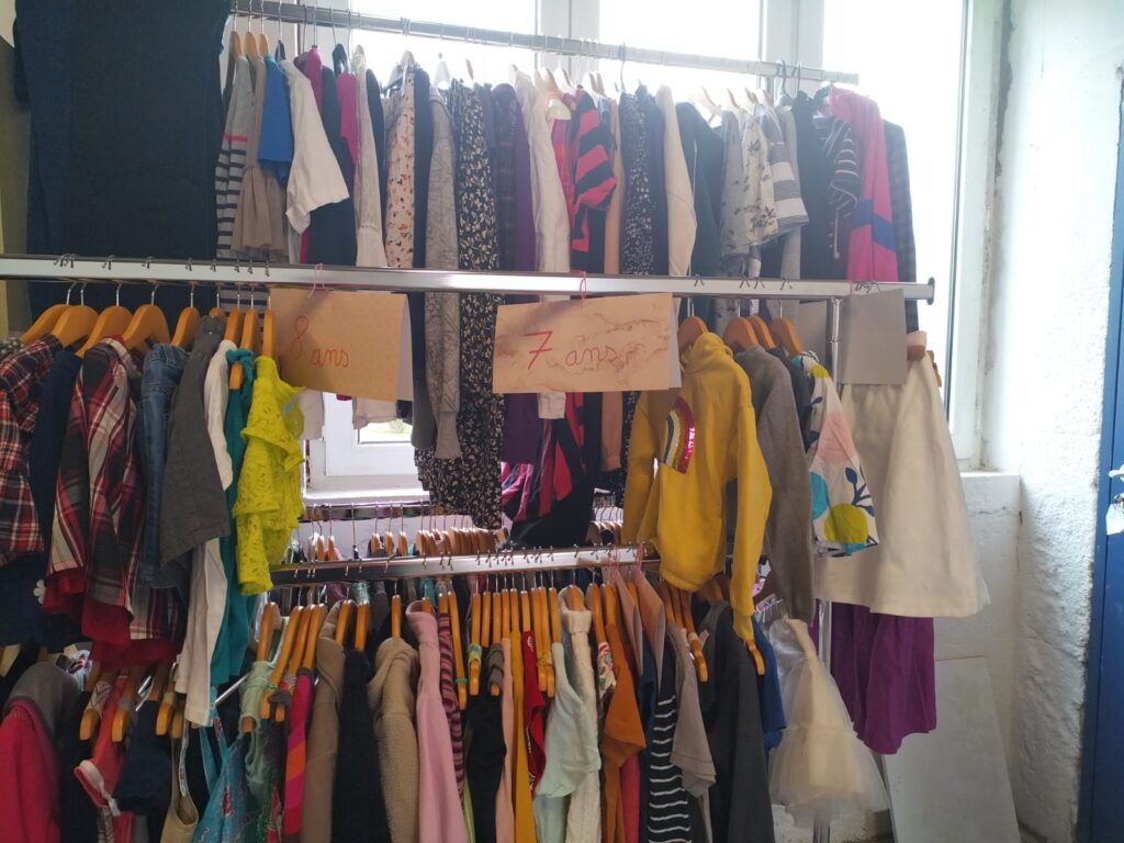 vêtements seconde main pour enfants de 0 à 18 ans