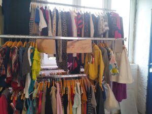 vêtements seconde main pour enfants de 0 à 18 ans